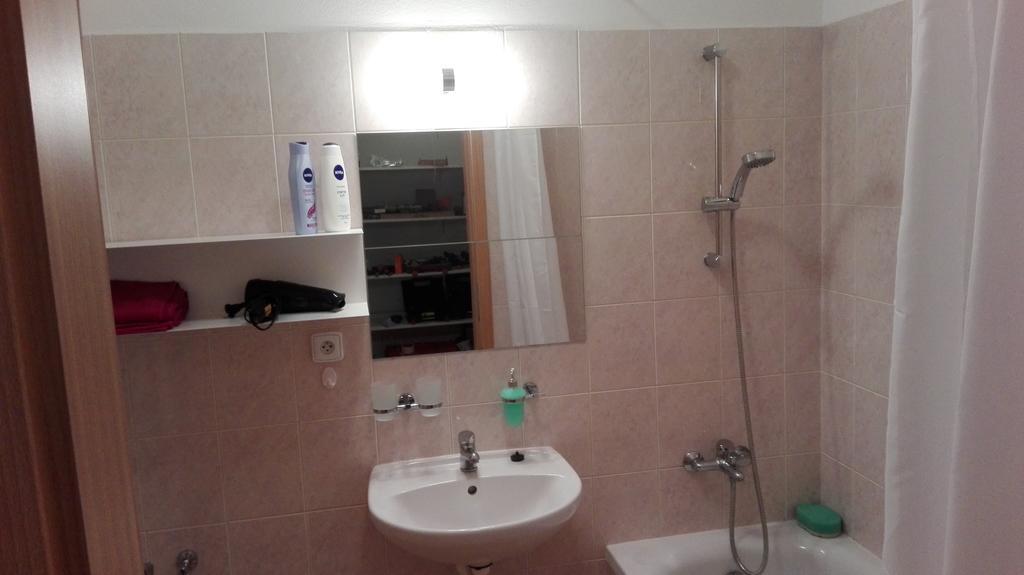 Apartman Jarosova Znojmo Esterno foto
