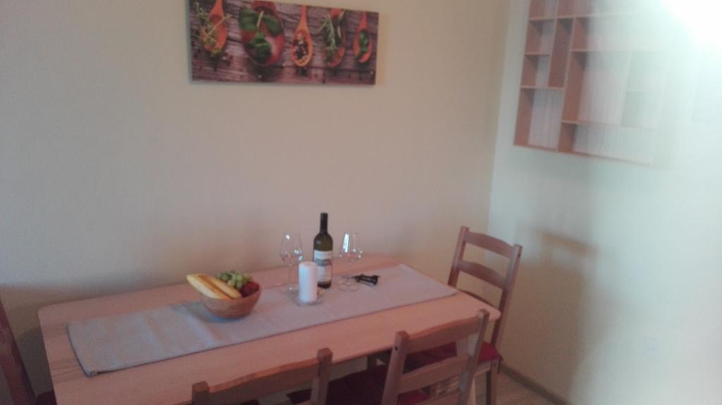 Apartman Jarosova Znojmo Esterno foto