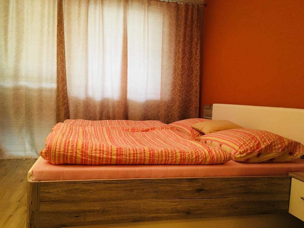 Apartman Jarosova Znojmo Esterno foto